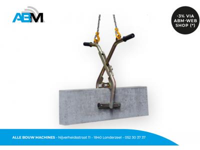 Boordsteentang BZ250 met boordsteen van Bomaco bij Alle Bouw Machines (ABM).