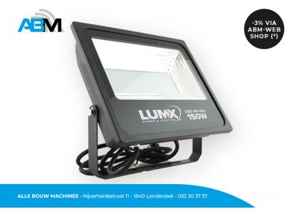 Lampe de chantier à LED électrique HP-150 de Lumx chez Alle Bouw Machines (ABM).