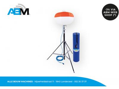 Lichtballon LEDMOON 600 met draagtas van Powermoon bij Alle Bouw Machines (ABM).