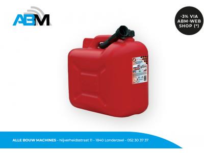 Jerrycan en plastique avec une capacité de 20 litres en rouge chez Alle Bouw Machines (ABM).