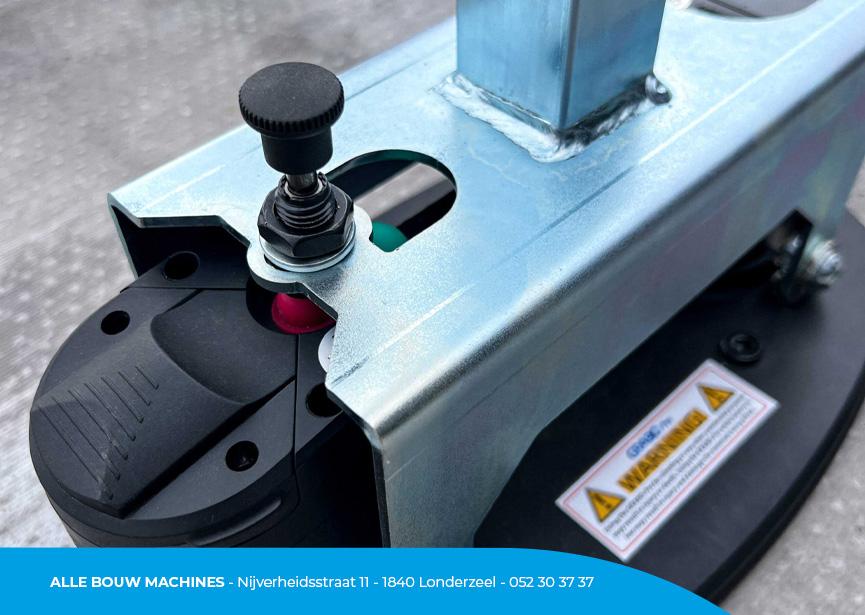 Detail van de T-handgreep 120 met accu handvacuümzuiger Nemo Grabo van Grabo bij Alle Bouw Machines (ABM).