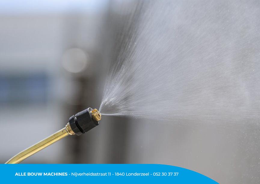 Sproeier van de stalen druksproeier Ferrox Plus 10 liter van Mesto bij Alle Bouw Machines (ABM).